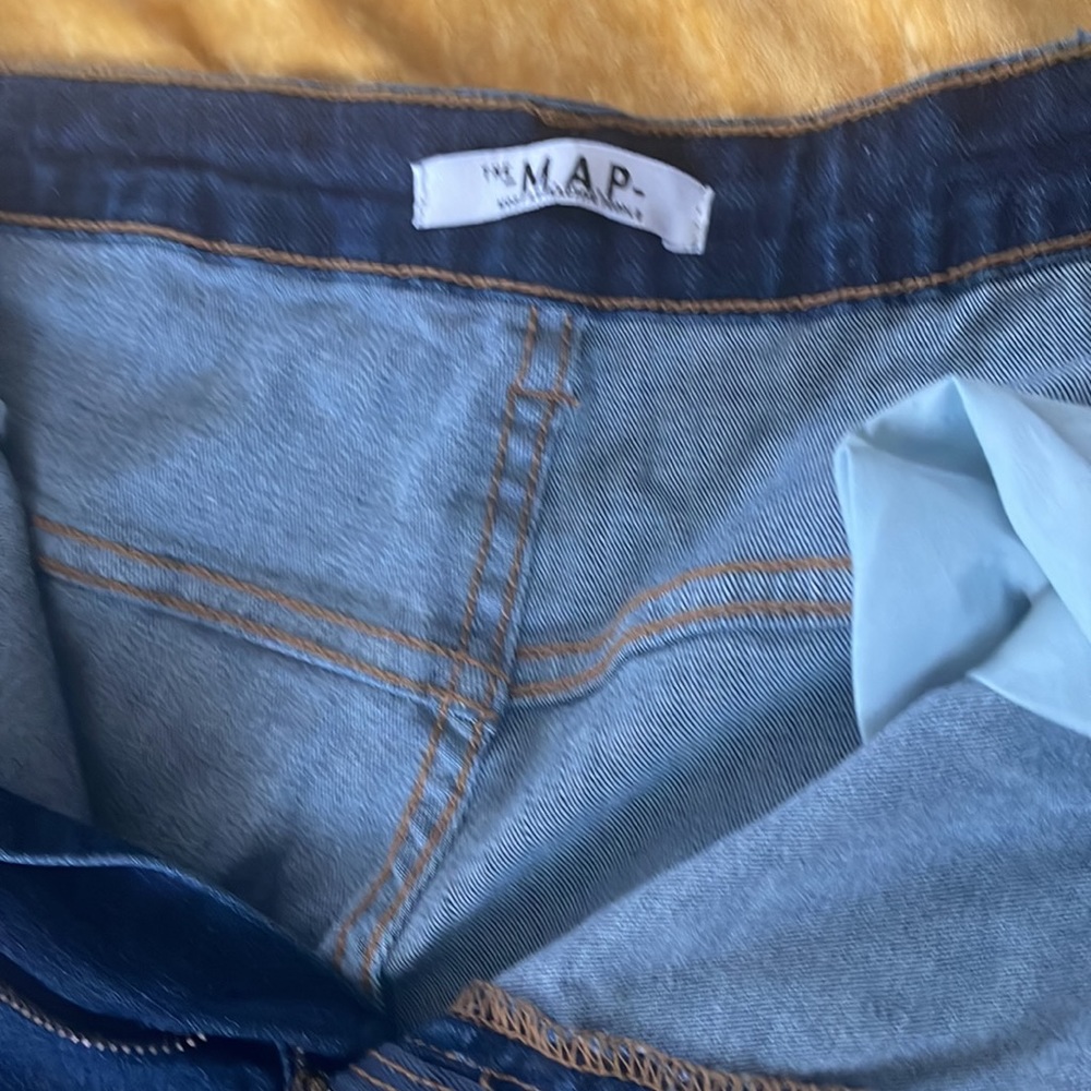 Denim Ripped Bermudas - Picture 3 of 4